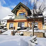 - Arzgebirg Апартаменты