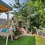 - Arzgebirg * Grunhainichen