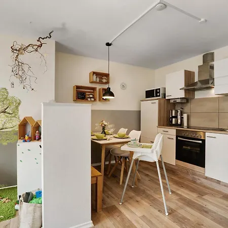 - Arzgebirg Grunhainichen